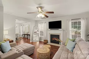 7539 Lady Liberty Ln, Charlotte, NC 28217 - Photo 2