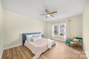457 Riverwind Dr, Hendersonville, NC 28739 - Photo 16