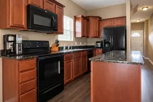 117 Lookout Point Pl, Mooresville, NC 28115 - Photo 2