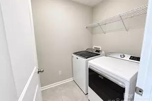 7124 Harris Bay Rd, Charlotte, NC 28269 - Photo 20