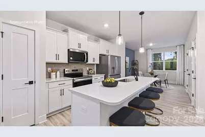 521 Annagh Drive, Charlotte, NC 28217 - Photo 2
