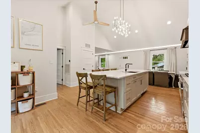 720 Fugate Avenue, Charlotte, NC 28205 - Photo 8