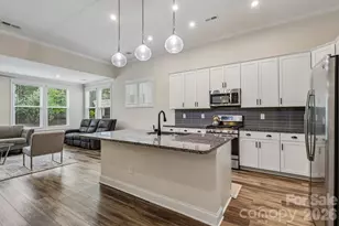 10400 Superb Ln, Charlotte, NC 28215 - Photo 10