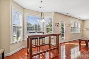8645 Ridgeline Ln, Charlotte, NC 28269 - Photo 14