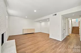 11023 Hunter Trail Ln, Charlotte, NC 28226 - Photo 6
