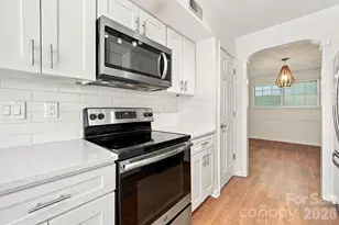 11023 Hunter Trail Ln, Charlotte, NC 28226 - Photo 14