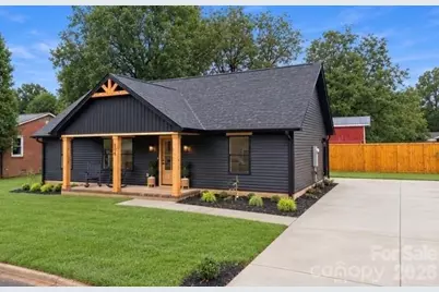 304 E Garden Street, Landis, NC 28088 - Photo 2