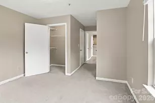 9709 Campus Walk Ln, Charlotte, NC 28262 - Photo 20