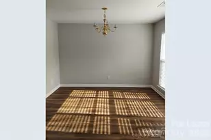 3147 Old Ironside Dr, Charlotte, NC 28213 - Photo 4
