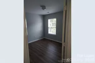 3147 Old Ironside Dr, Charlotte, NC 28213 - Photo 18