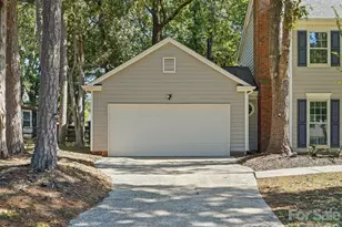 7214 Falconwood Ct, Charlotte, NC 28227 - Photo 2