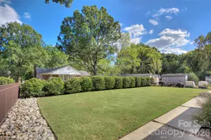 1230 Redcoat Dr, Charlotte, NC 28211 - Photo 26