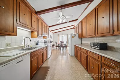 306 Starmount Drive, Statesville, NC 28677 - Photo 8