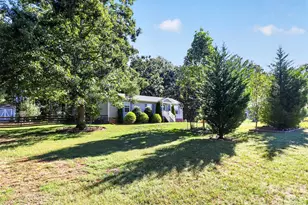 2454 Oak Valley Ln, Maiden, NC 28650 - Photo 42