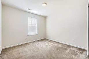 5008 Spring Arbor Ln, Charlotte, NC 28213 - Photo 6