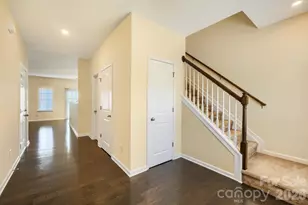 5008 Spring Arbor Ln, Charlotte, NC 28213 - Photo 8