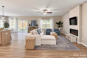 8913 Sawyer Run Ct, Charlotte, NC 28215 - Photo 10