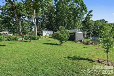 4023 Strangford Avenue, Charlotte, NC 28215 - Photo 14