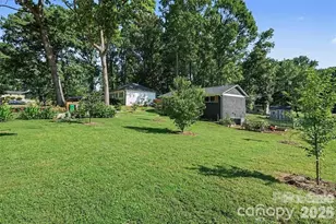 4023 Strangford Ave, Charlotte, NC 28215 - Photo 14
