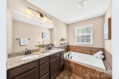 2410 Alyssa Lane, Charlotte, NC 28208 - Photo 20