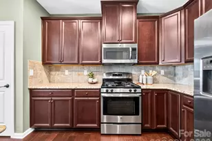 2410 Alyssa Ln, Charlotte, NC 28208 - Photo 8
