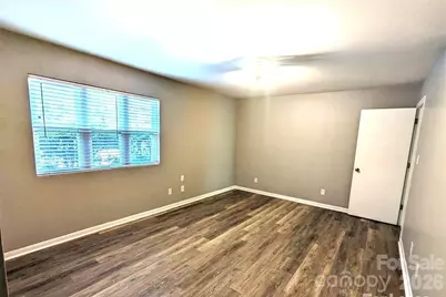 8021 Cedar Glen Drive, Charlotte, NC 28212 - Photo 10