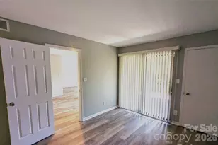 8021 Cedar Glen Dr, Charlotte, NC 28212 - Photo 2
