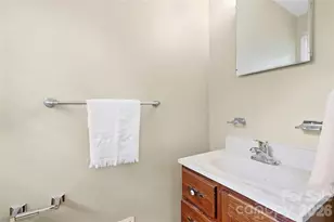 1745 Northbrook Dr, Charlotte, NC 28216 - Photo 18