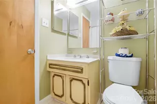 1745 Northbrook Dr, Charlotte, NC 28216 - Photo 20