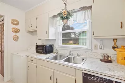 1745 Northbrook Drive, Charlotte, NC 28216 - Photo 10