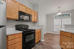 6172 Prosperity Church Rd, Charlotte, NC 28269 - Photo 10