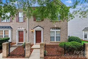 6172 Prosperity Church Rd, Charlotte, NC 28269 - Photo 4