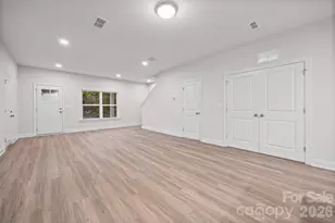 610 W Lewis St, Dallas, NC 28034 - Photo 8