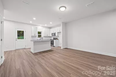 610 W Lewis Street, Dallas, NC 28034 - Photo 6