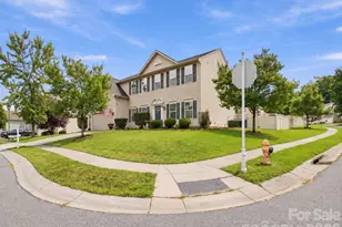 13104 Red Vulcan Ct, Charlotte, NC 28213 - Photo 4