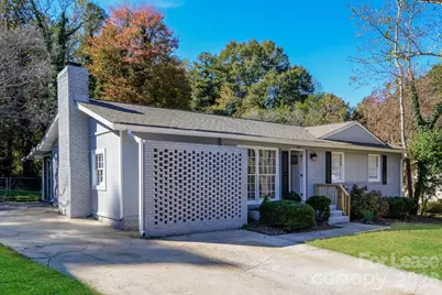 418 Meadow View Drive, Gastonia, NC 28054 - Photo 2