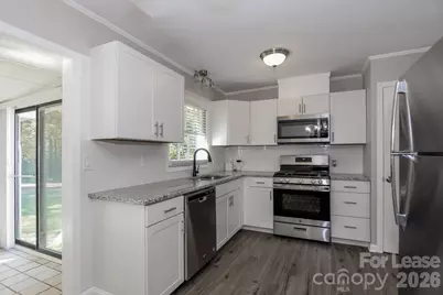 418 Meadow View Drive, Gastonia, NC 28054 - Photo 8