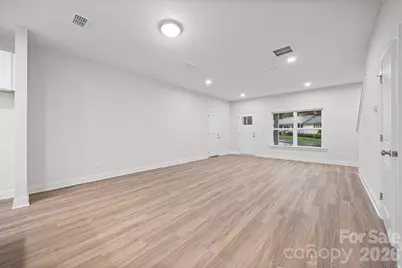 608 W Lewis Street, Dallas, NC 28034 - Photo 8