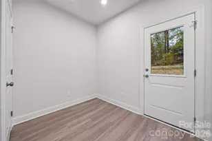 608 W Lewis St, Dallas, NC 28034 - Photo 14