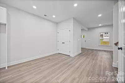 600 W Lewis Street, Dallas, NC 28034 - Photo 10