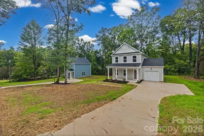 600 W Lewis Street, Dallas, NC 28034 - Photo 2