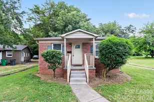 4030 Bearwood Ave, Charlotte, NC 28205 - Photo 1