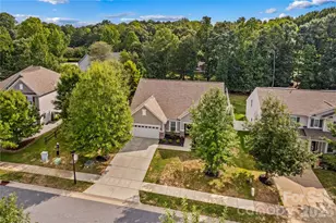 111 Paradise Hills Cir, Mooresville, NC 28115 - Photo 2