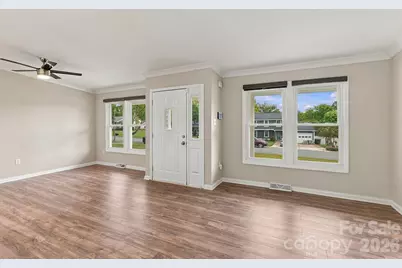 8530 Glenway Court, Charlotte, NC 28226 - Photo 6