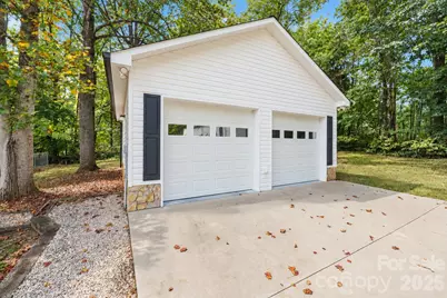 370 Shiloh Road, Statesville, NC 28677 - Photo 8
