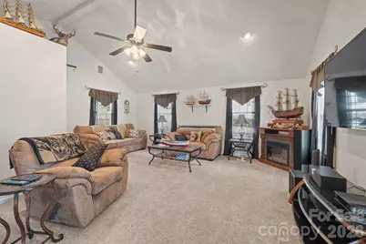 370 Shiloh Road, Statesville, NC 28677 - Photo 28