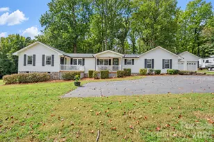 370 Shiloh Rd, Statesville, NC 28677 - Photo 1