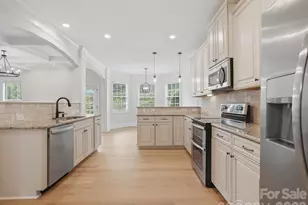 315 Golden View Dr, Waxhaw, NC 28173 - Photo 10