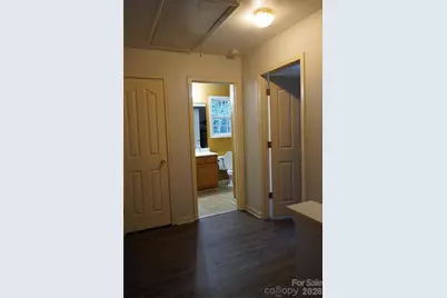 2740 Meadow Knoll Drive, Charlotte, NC 28269 - Photo 8