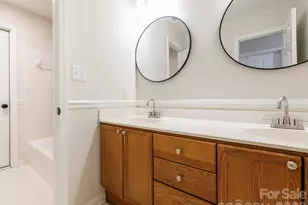 1207 Matthews Plantation Dr, Matthews, NC 28105 - Photo 34
